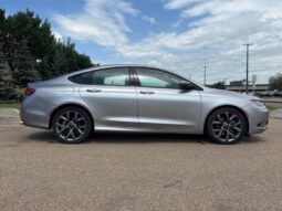 
										2016 Chrysler 200 S AWD full									