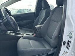 
										2022 Toyota Corolla LE full									