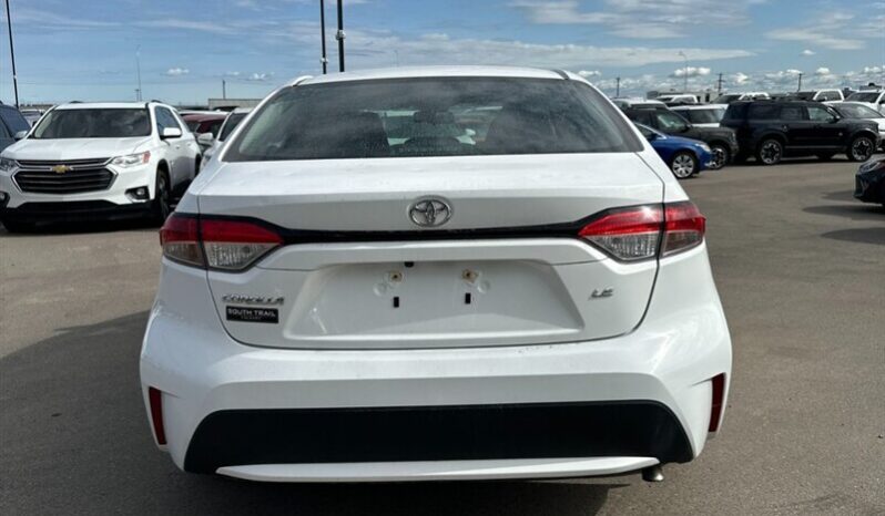 
								2022 Toyota Corolla LE full									
