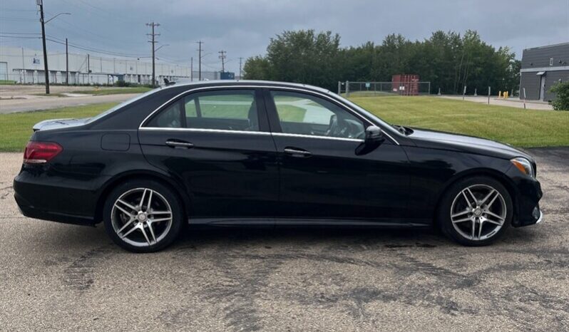 
								2016 Mercedes-Benz E-Class E 400 4MATIC AWD full									