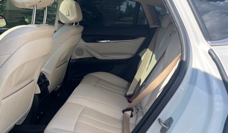 
								2015 BMW X6 xDrive35i AWD full									