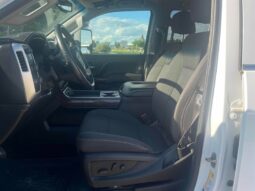 
										2018 GMC Sierra 2500 SLE 4X4 full									