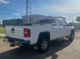 
										2018 GMC Sierra 2500 SLE 4X4 full									