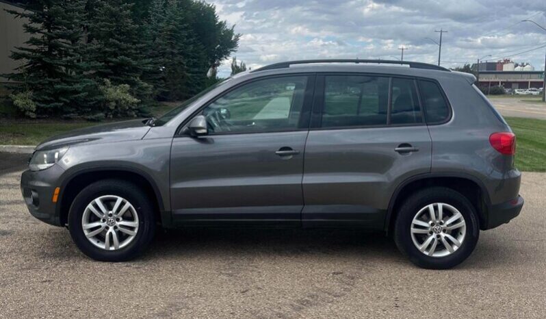 
								2014 Volkswagen Tiguan Trendline 4Motion AWD full									
