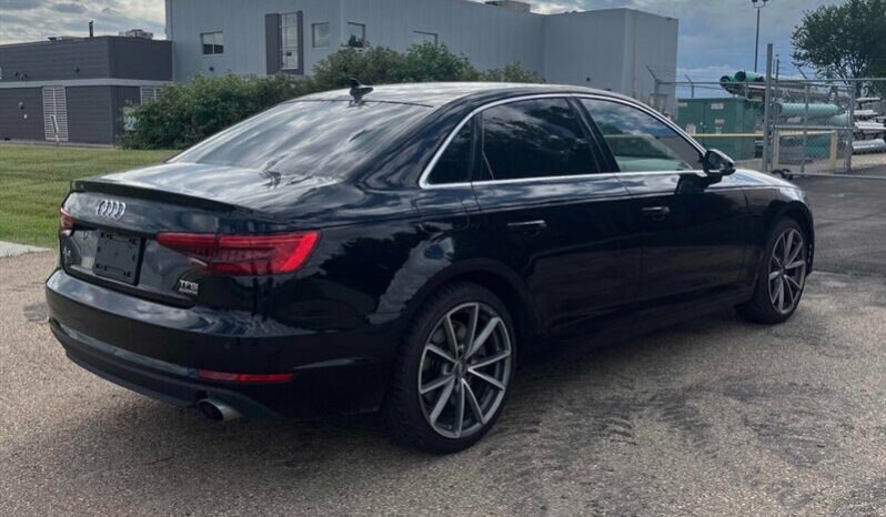 
								2017 Audi A4 2.0T quattro Progressiv full									