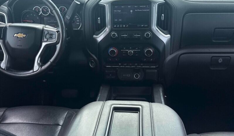 
								2021 Chevrolet Silverado 3500 Dually Diesel LT 4×4 full									