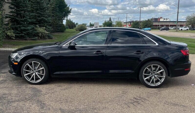 
								2017 Audi A4 2.0T quattro Progressiv full									