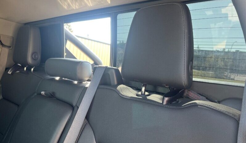 
								2019 Chevrolet Silverado 1500 RST 4×4 full									