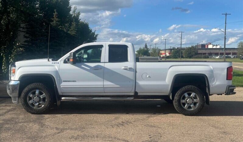 
								2018 GMC Sierra 2500 SLE 4X4 full									