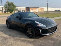 
										2017 Nissan 370Z  6 Speed Manual full									