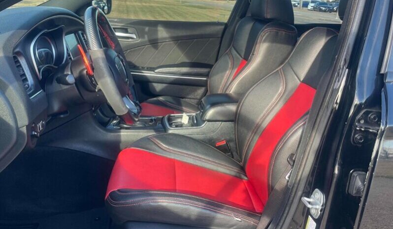 
								2017 Dodge Charger SXT Rallye AWD full									