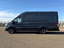 
										2021 Ford Transit 250 full									