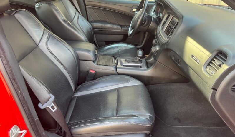 
								2023 Dodge Charger SXT AWD full									