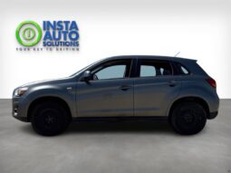 
										2015 Mitsubishi RVR SE full									