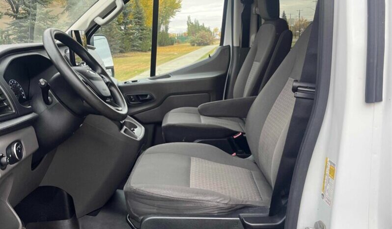 
								2020 Ford Transit 150 XLT 10 Passenger full									