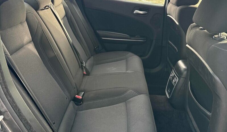 
								2017 Dodge Charger SXT Rallye full									