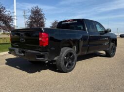
										2018 Chevrolet Silverado 1500 Custom 4X4 full									