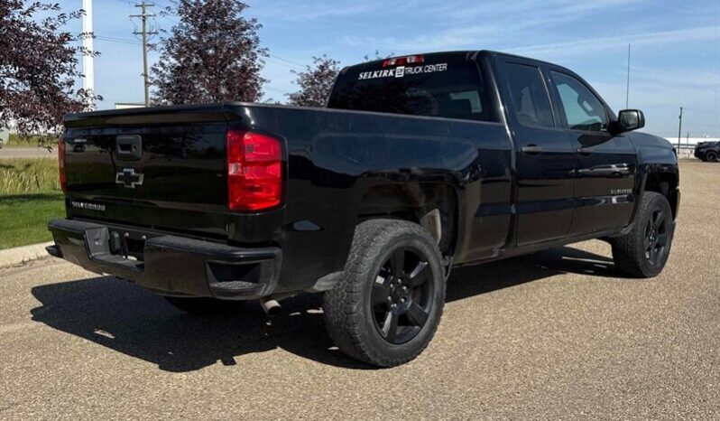 
								2018 Chevrolet Silverado 1500 Custom 4X4 full									