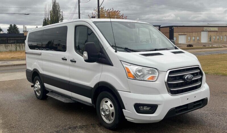 
								2020 Ford Transit 150 XLT 10 Passenger full									