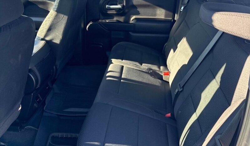 
								2022 Chevrolet Silverado 1500 WT 4×4 full									