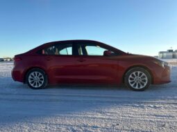 
										2020 Toyota Corolla LE full									