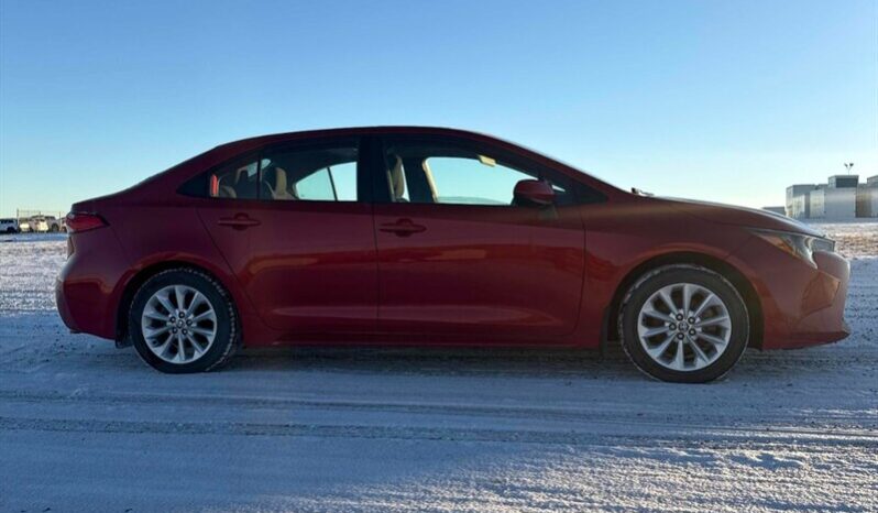 
								2020 Toyota Corolla LE full									