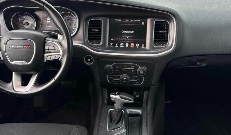 
								2017 Dodge Charger SXT Rallye full									