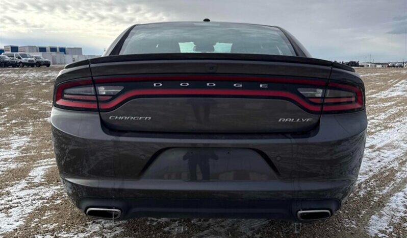 
								2017 Dodge Charger SXT Rallye full									