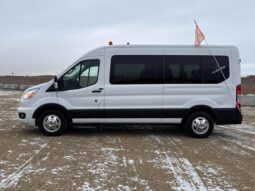 
										2022 Ford Transit 350 XLT 12 Passenger Van AWD full									
