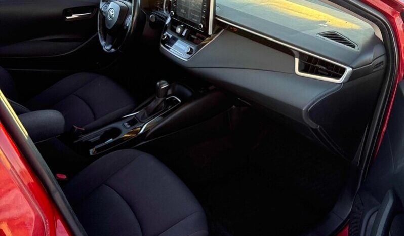 
								2020 Toyota Corolla LE full									