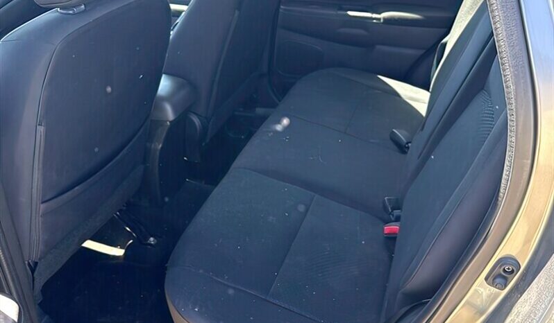 
								2015 Mitsubishi RVR SE full									