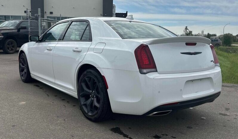 
								2022 Chrysler 300 Series S V6 full									