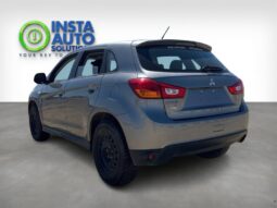 
										2015 Mitsubishi RVR SE full									