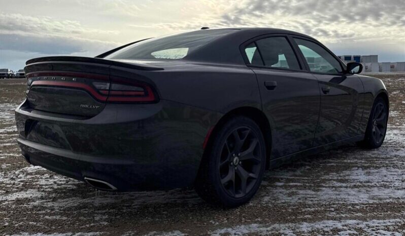 
								2017 Dodge Charger SXT Rallye full									