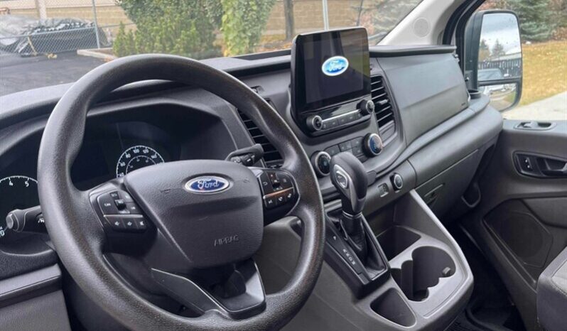 
								2020 Ford Transit 150 XLT 10 Passenger full									