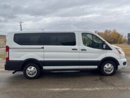 
										2020 Ford Transit 150 XLT 10 Passenger full									