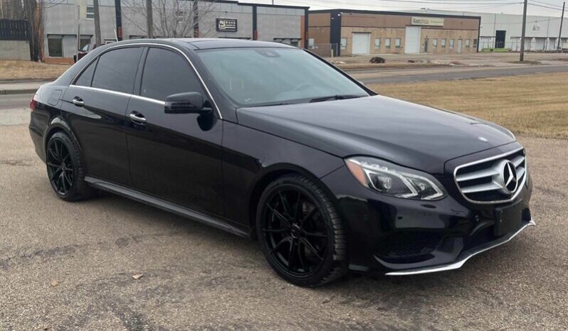 
								2016 Mercedes-Benz E-Class E 400 4MATIC AWD full									