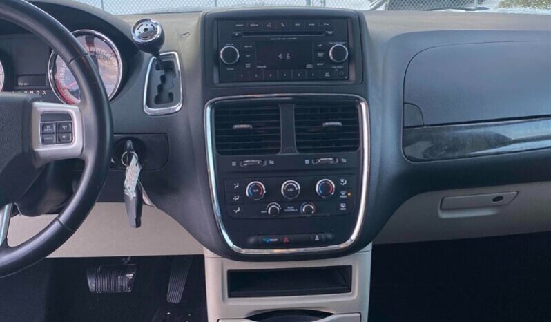 
								2017 Dodge Grand Caravan SXT PLUS “STOW N GO” full									