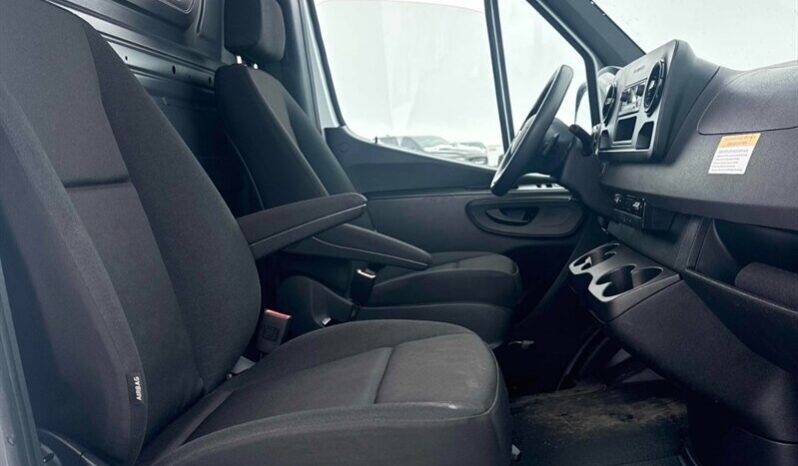 
								2023 Mercedes-Benz Sprinter 2500 High Roof full									