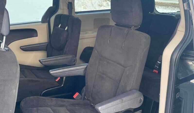 
								2017 Dodge Grand Caravan SXT PLUS “STOW N GO” full									