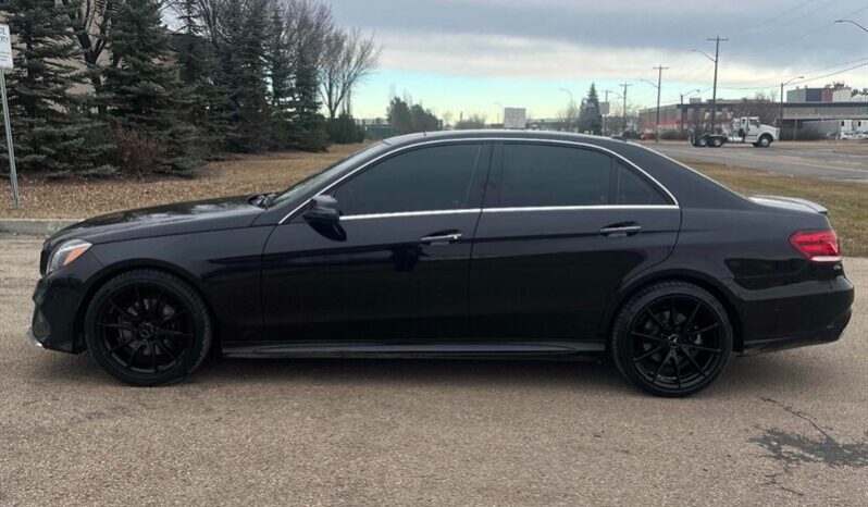 
								2016 Mercedes-Benz E-Class E 400 4MATIC AWD full									