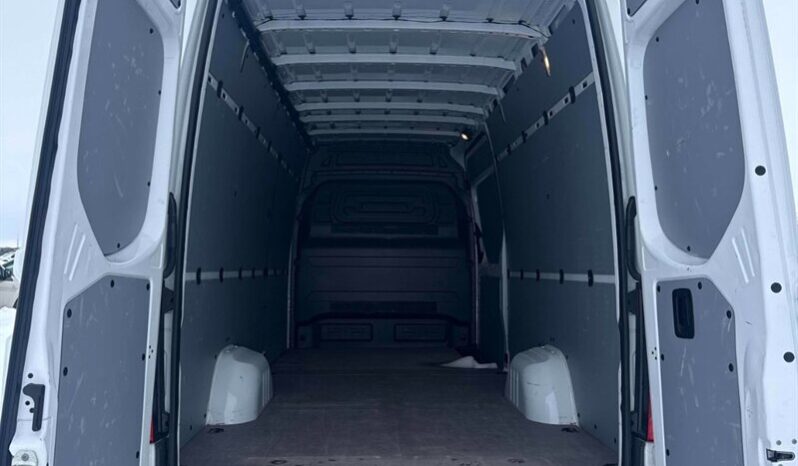 
								2023 Mercedes-Benz Sprinter 2500 High Roof full									