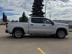 
										2022 Chevrolet Silverado 1500 Limited Custom 4X4 full									