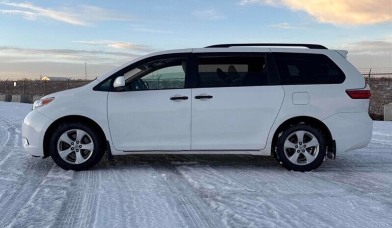 
								2017 Toyota Sienna L 7-Passenger full									