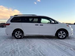 
										2017 Toyota Sienna L 7-Passenger full									