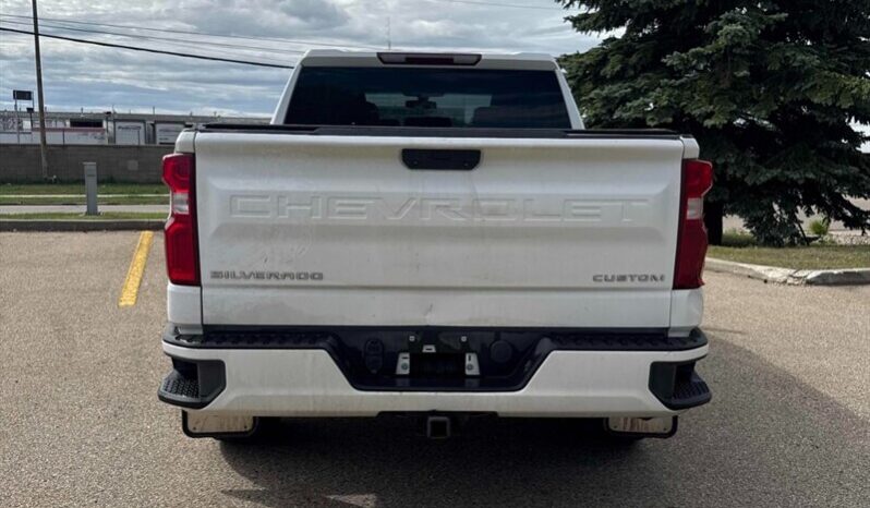 
								2022 Chevrolet Silverado 1500 Limited Custom 4X4 full									