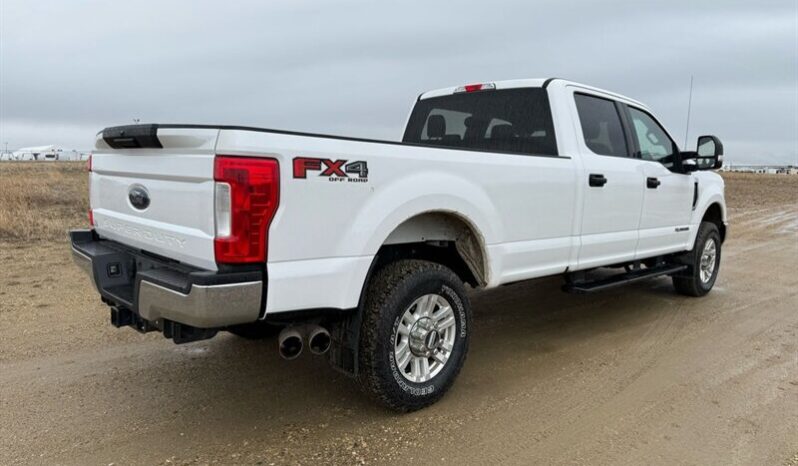 
								2019 Ford F-350 Super Duty XLT Diesel 4×4 full									