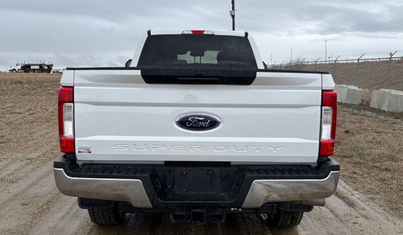 
								2019 Ford F-350 Super Duty XLT Diesel 4×4 full									
