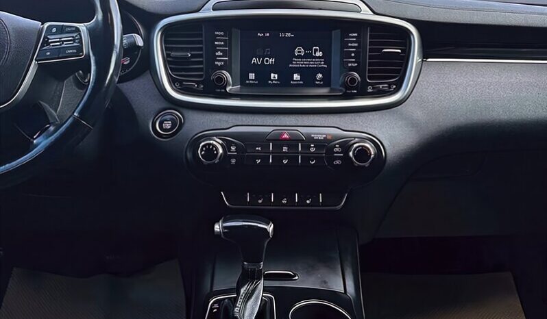 
								2019 Kia Sorento LX AWD full									