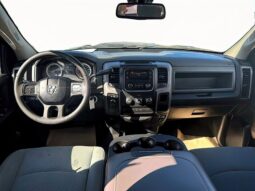 
										2018 RAM 1500 ST 4×4 full									
